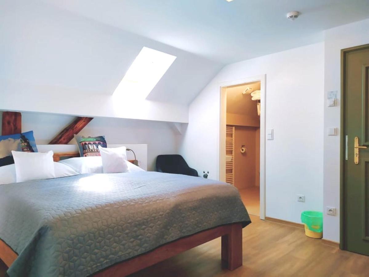 Hotel Garni Villa Areka Cesky Krumlov Bagian luar foto