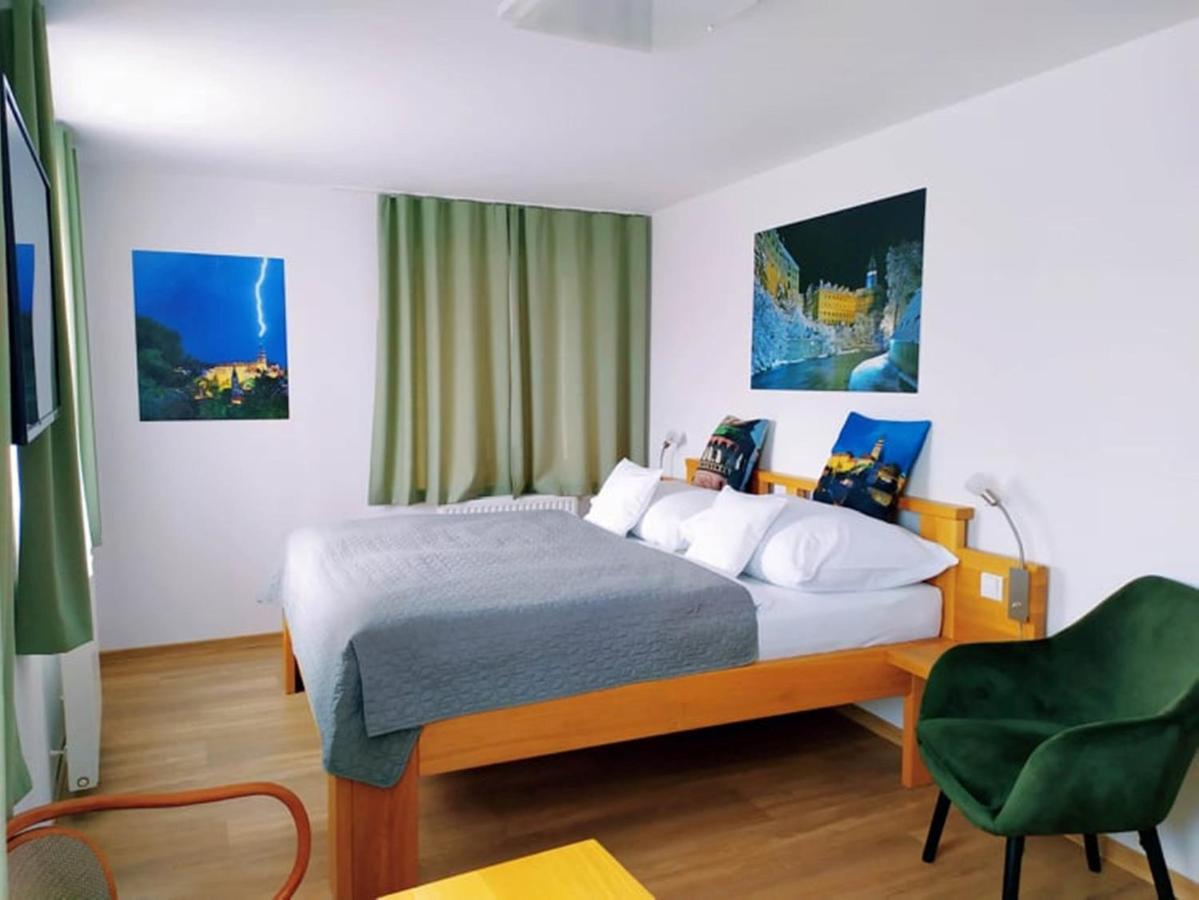 Hotel Garni Villa Areka Cesky Krumlov Bagian luar foto