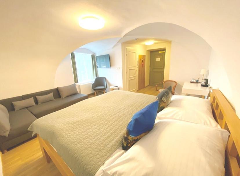 Hotel Garni Villa Areka Cesky Krumlov Bagian luar foto