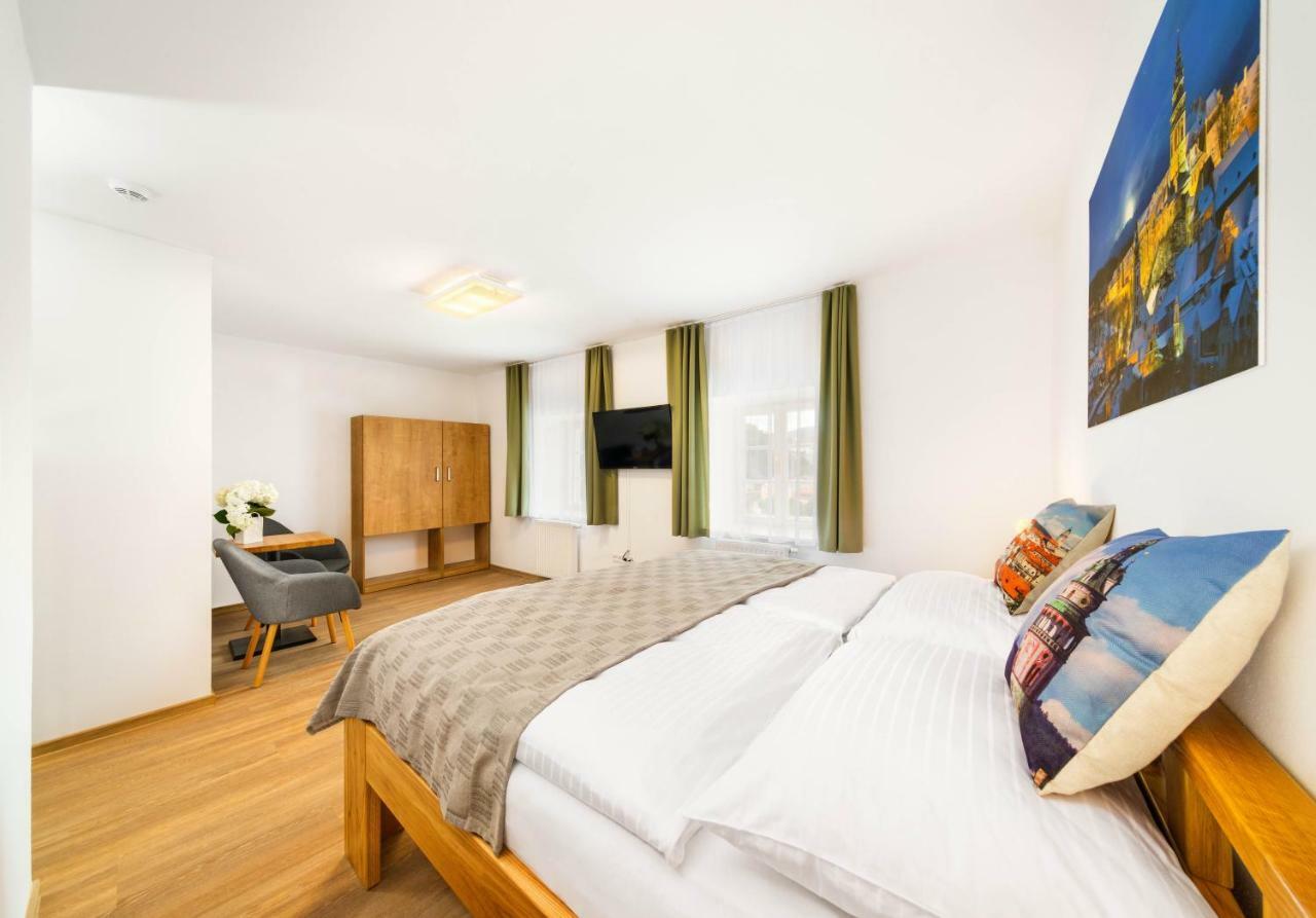 Hotel Garni Villa Areka Cesky Krumlov Bagian luar foto