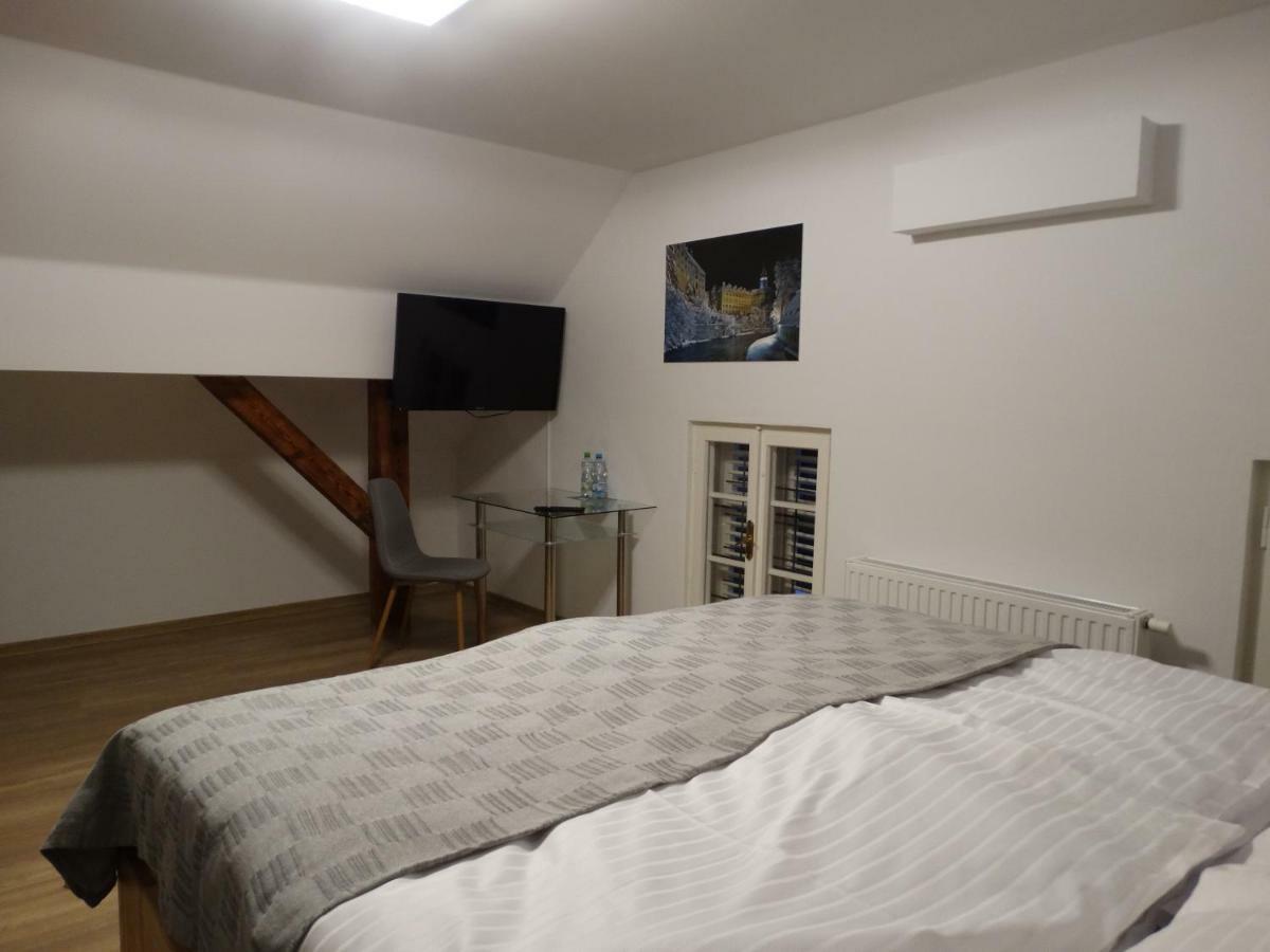 Hotel Garni Villa Areka Cesky Krumlov Bagian luar foto