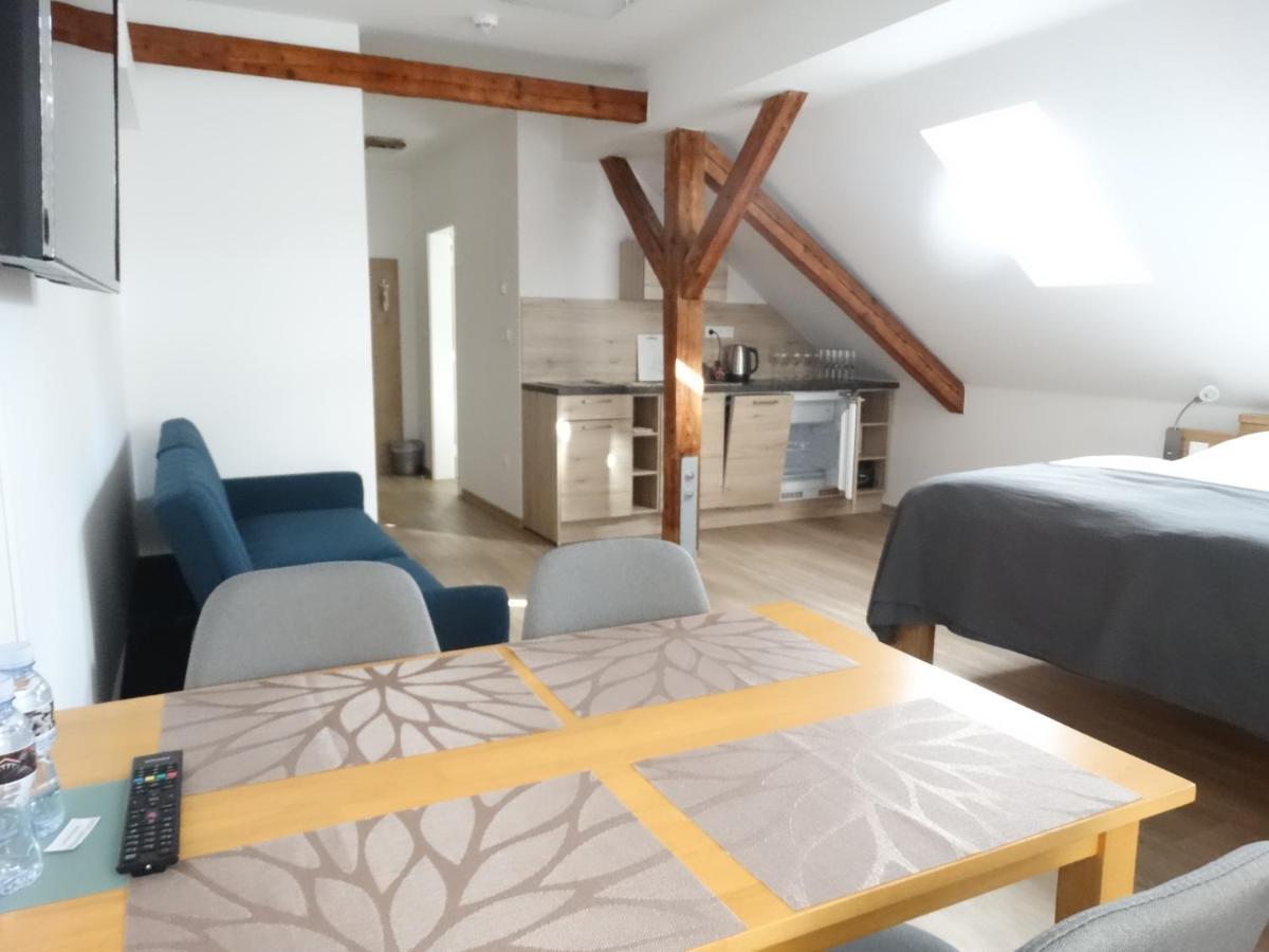 Hotel Garni Villa Areka Cesky Krumlov Bagian luar foto